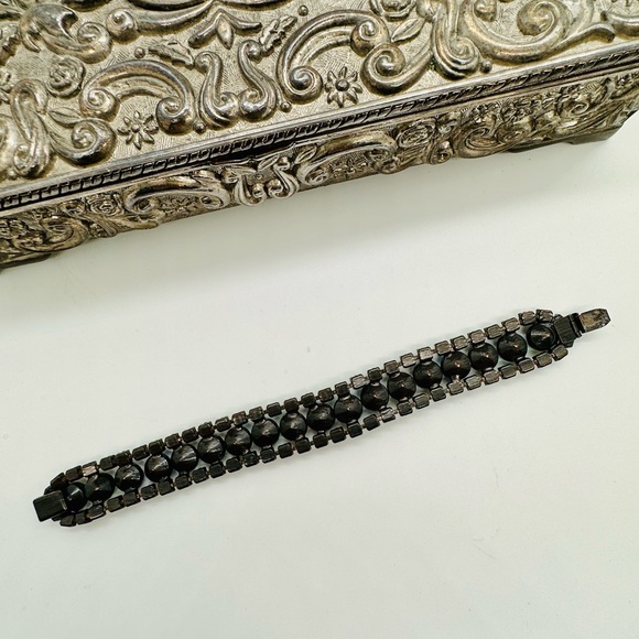 🔥Vintage Green Rhinestone Borealis Bracelet - Picture 12 of 13